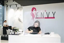 Countertop Sneeze Shield W/ Large Pass-Through, Acrylic, Single Panel - Clear -UZI Business Furniture Shop smsdasbhlg.ra5 preview